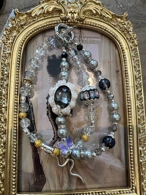 Crystal & Pearl key chain charm for bag phone in Black and Silver roses